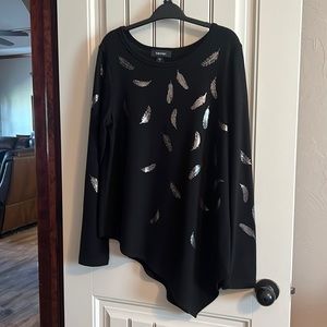 Karen Kane Lightweight Sweater in Great Condition.